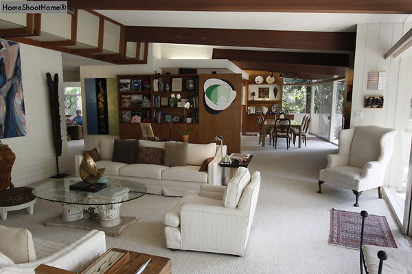 17living-room-reverse-1