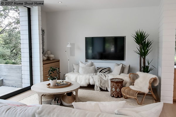 20family-room