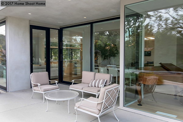 46rear-patio-reverse