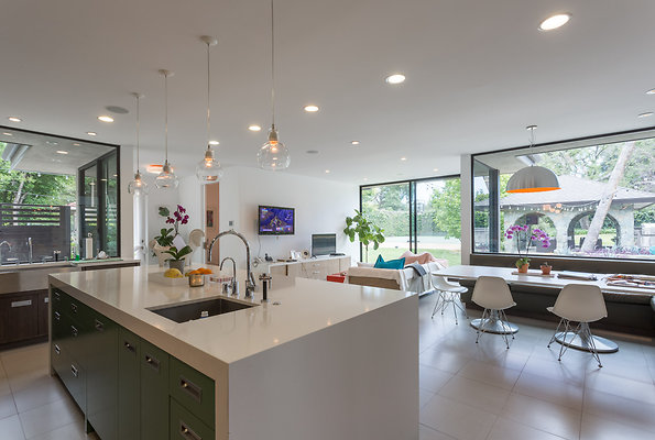 eastwestlocationsincIMG-04044