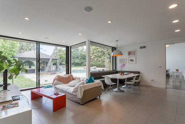 eastwestlocationsincIMG-04218
