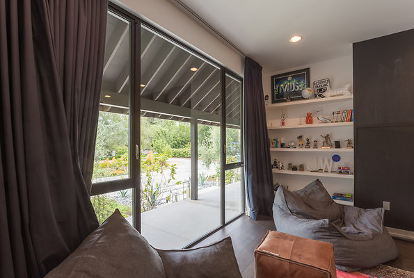 eastwestlocationsincIMG-06032