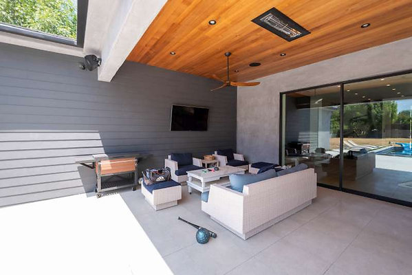 12057 patio 3