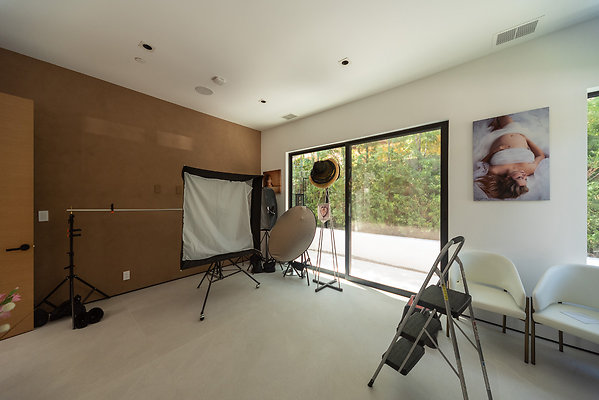 13828 studio 3