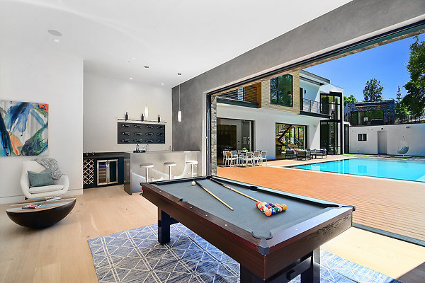 Poolroom2