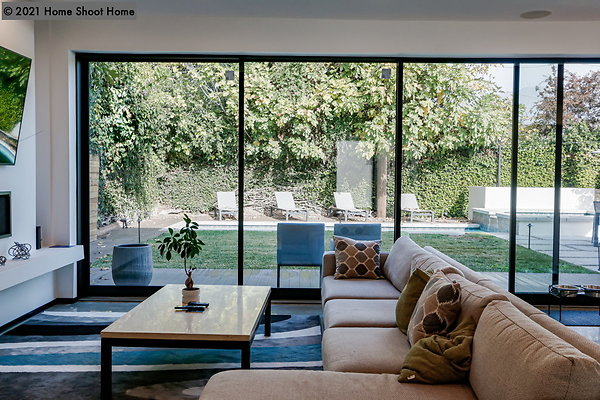 10living-room-alt-reverse