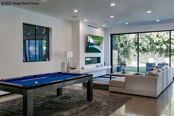 04living-room-overview