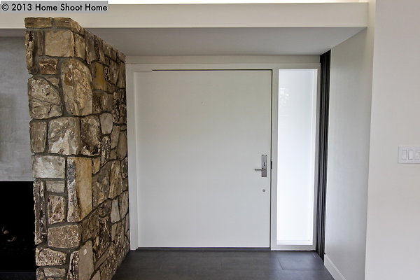 03entrance-reverse