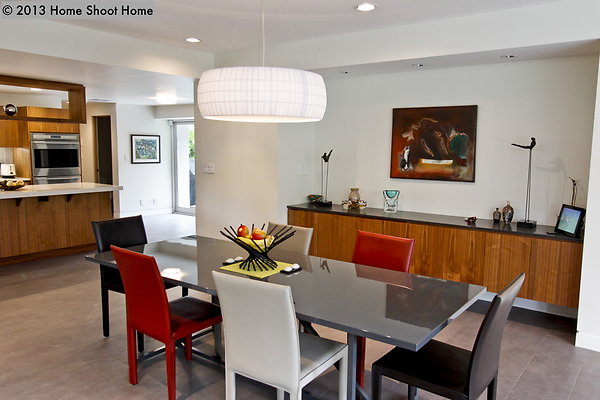 06dining-area