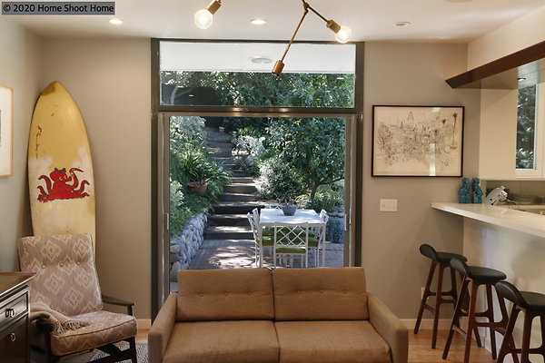 16family-room-alt
