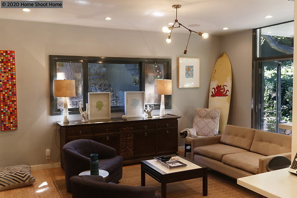 15family-room