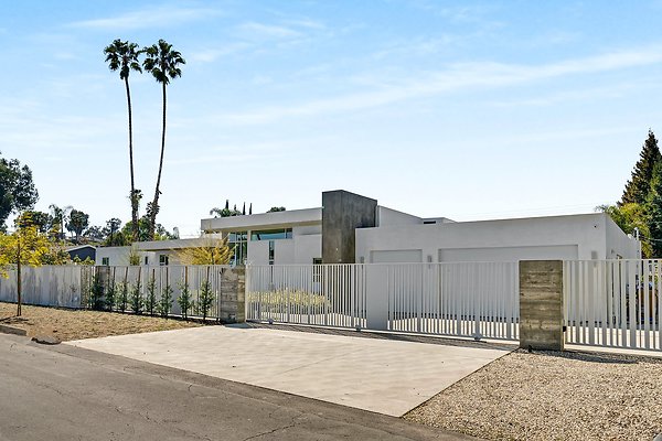 WFL 01744 West SFV
