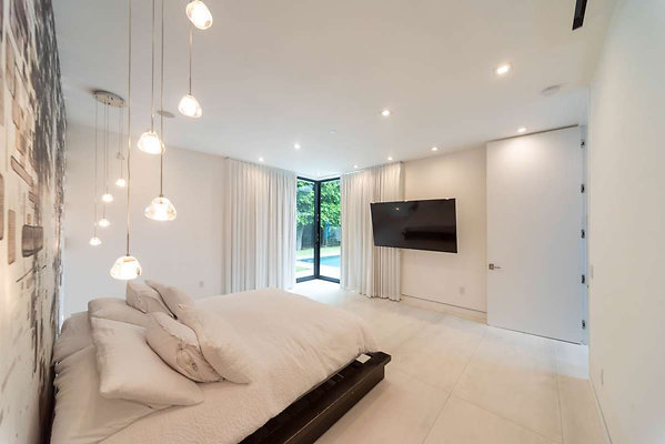 12762 bed 3