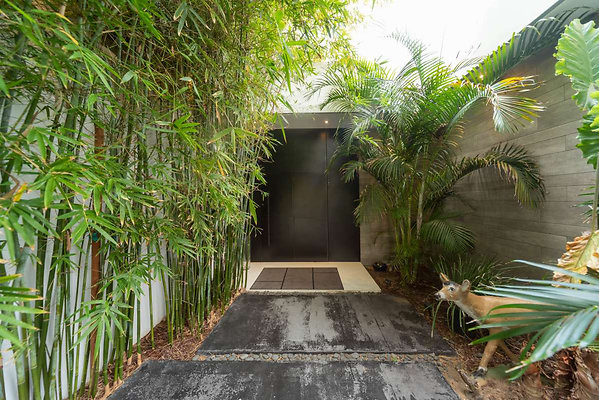 12762 porch 1