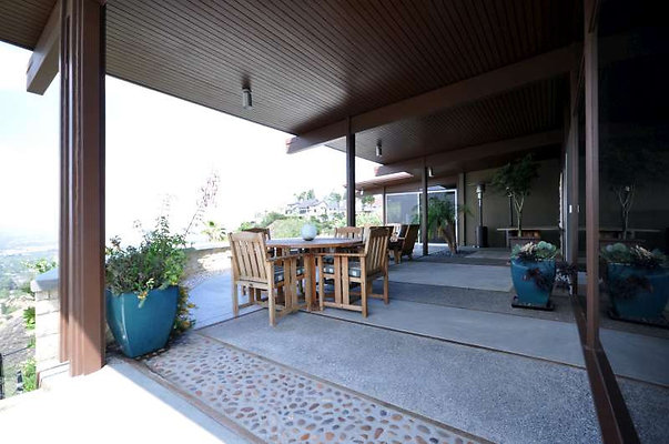 9103 patio 2
