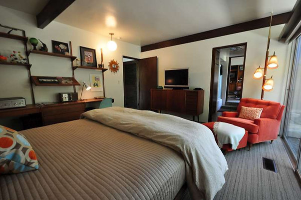 9103 bed 8
