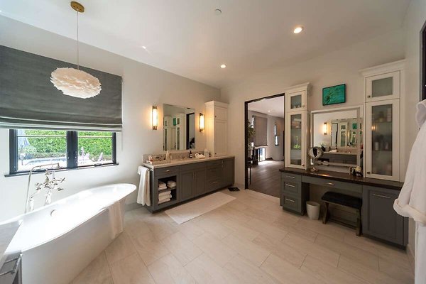 14087 bath 2