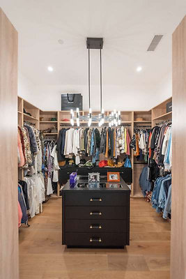 12057 closet 1