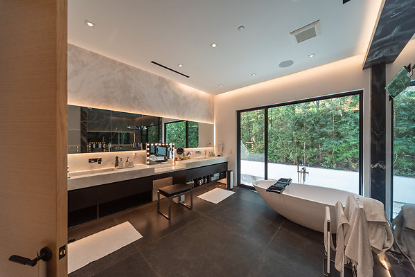 13828 bath 3