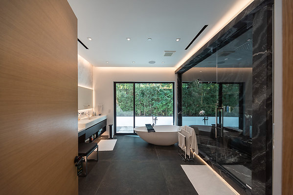 13828 bath 2