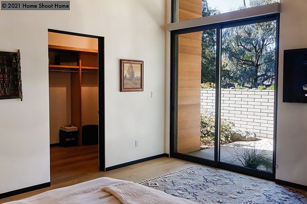 70bedroom3-alt-reverse