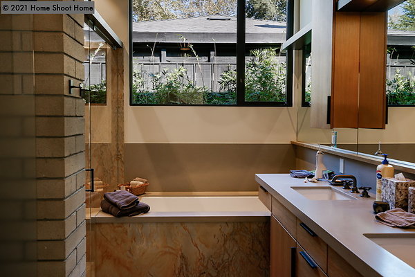 52master-bathroom