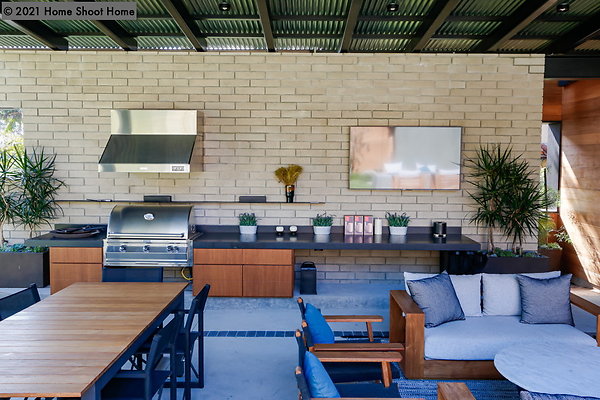 78barbecue-lounge-area