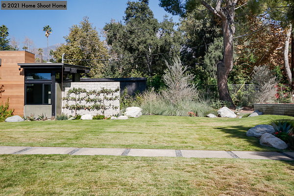 83backyard-side-view-reverse