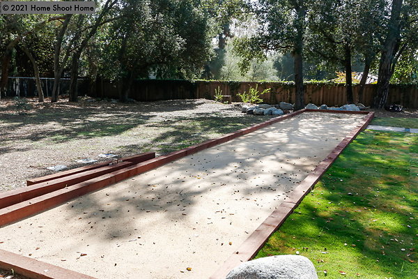 99bocce-ball-court