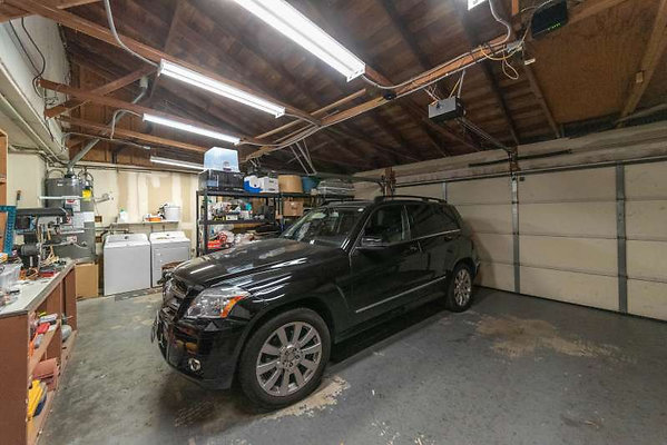 Cast 11785 Woodland Hills