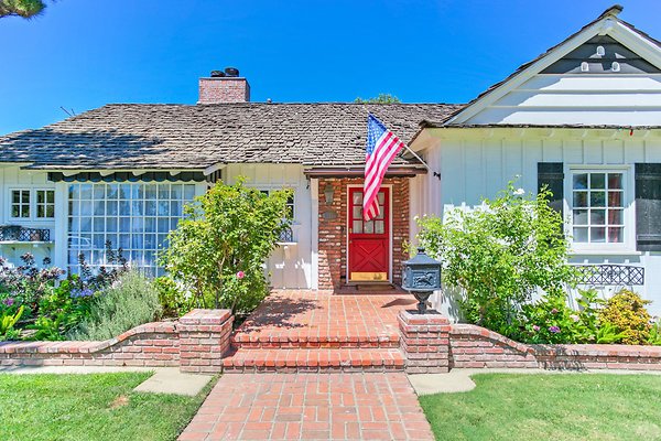 UNIVERSAL-A346-VNYS-1