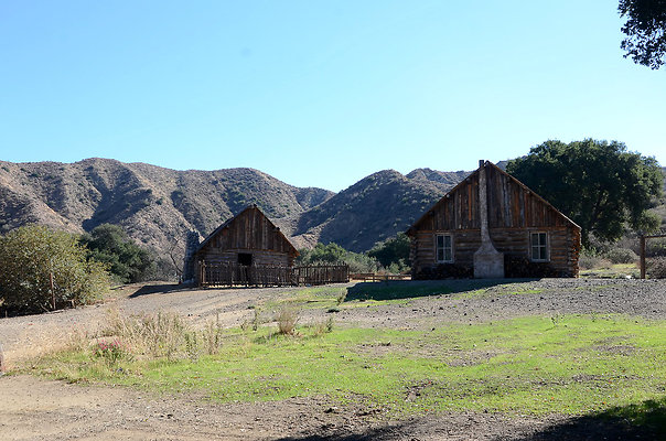 Sable Ranch-Log Cabins